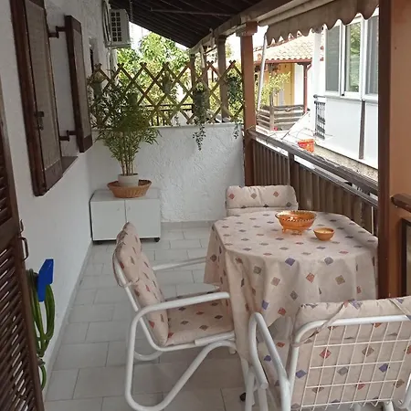 Апартаменты Panos's Полихроно